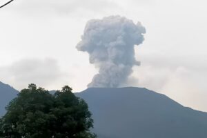 erupsi